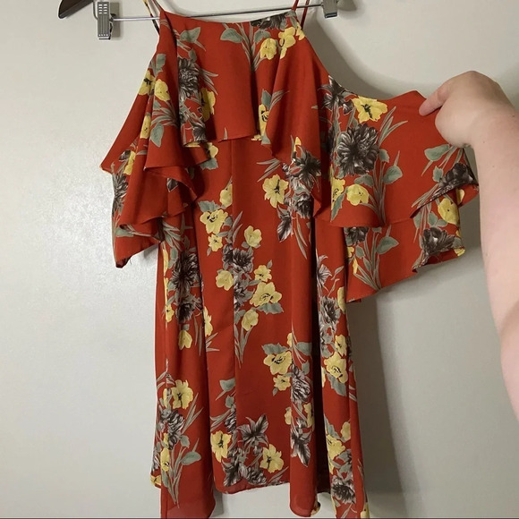 Cold Shoulder Floral Blouse Tunic Womens Size Large Wedding Date Night - Picture 4 of 9